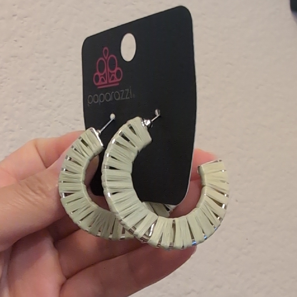 Paparazzi Silver and Cream Hoop Earrings